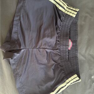 Blue Athletic Women Shorts Edikted